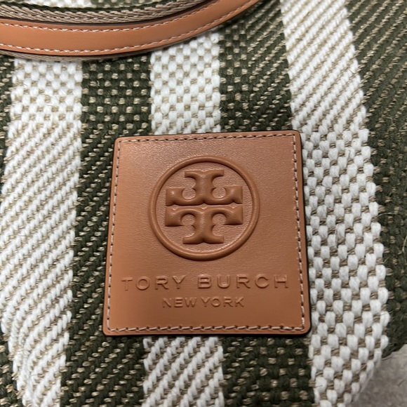 TORY Burch Gracie Striped Canvas Tote in Green Stripe - Picture 8 of 10